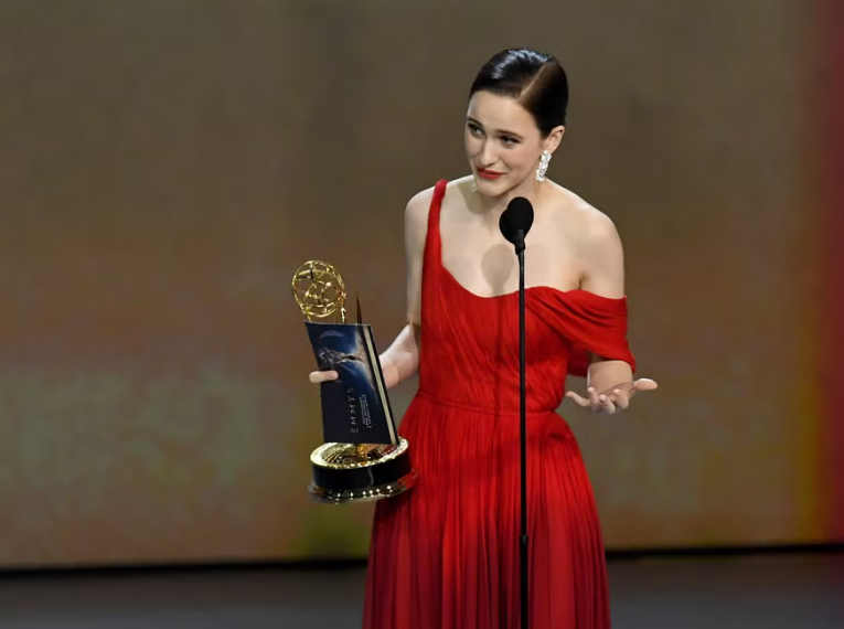 rachel brosnahan height